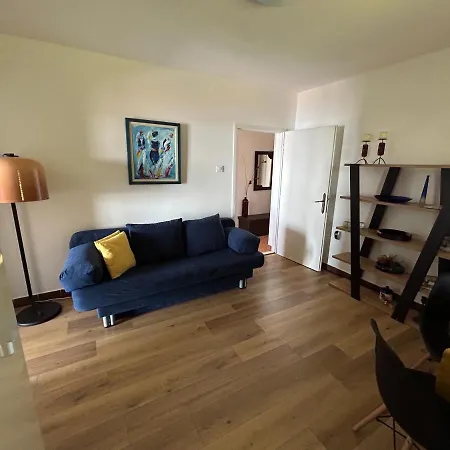 Luna Apartment